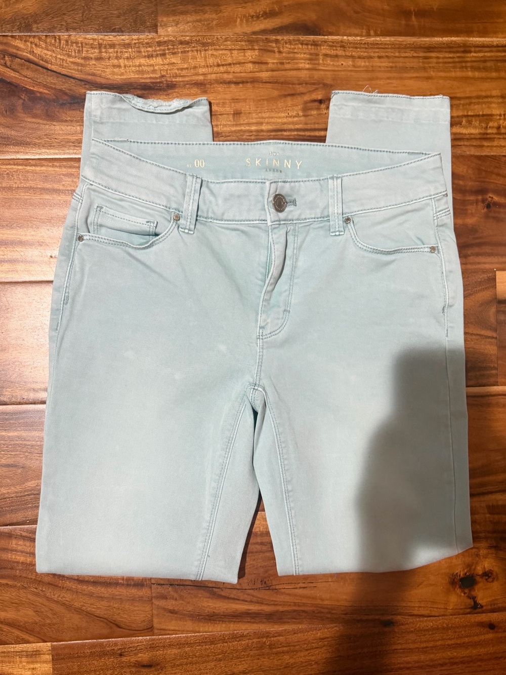 Skinny Women’s Jeans in Light Mint